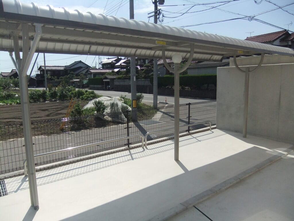 駐車場　駐輪場