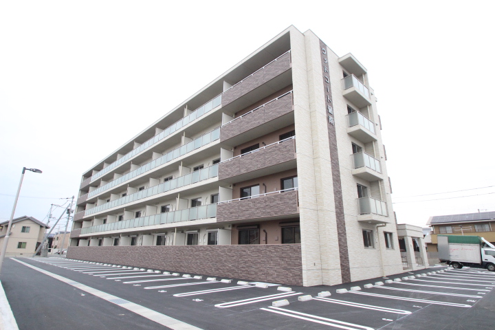 建物外観　Nスタイルホームにお任せ下さい♪