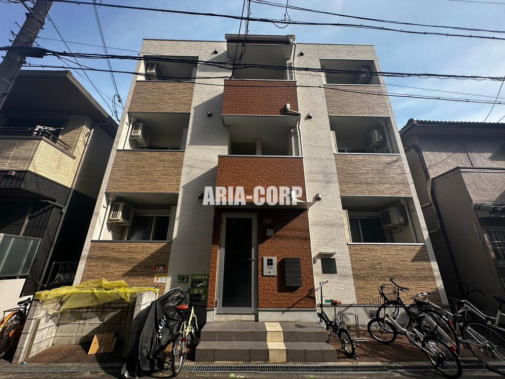 建物外観　2017年完成、大手ハウスメーカー施工のデザイナーズアパート
