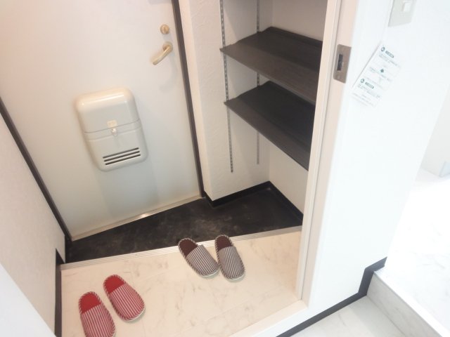 収納　同物件別号室のものです。