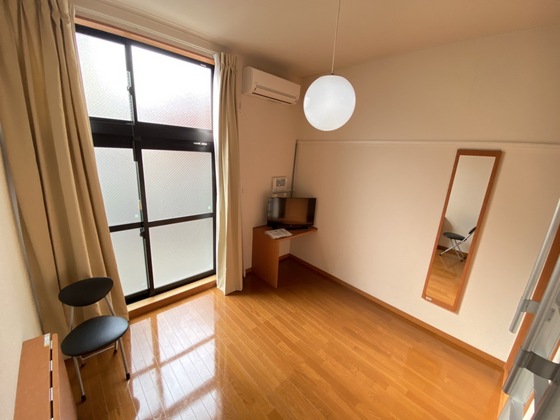 居室・リビング　※別部屋の写真です