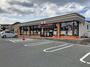 コンビニ　セブンイレブン 直方感田店（コンビニ）まで576m