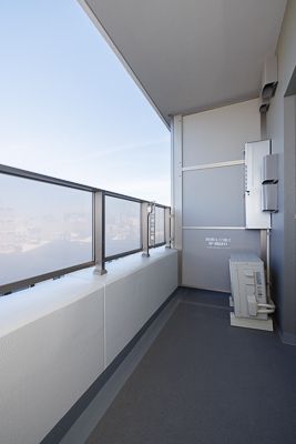 バルコニー　陽当たり良好なバルコニーです