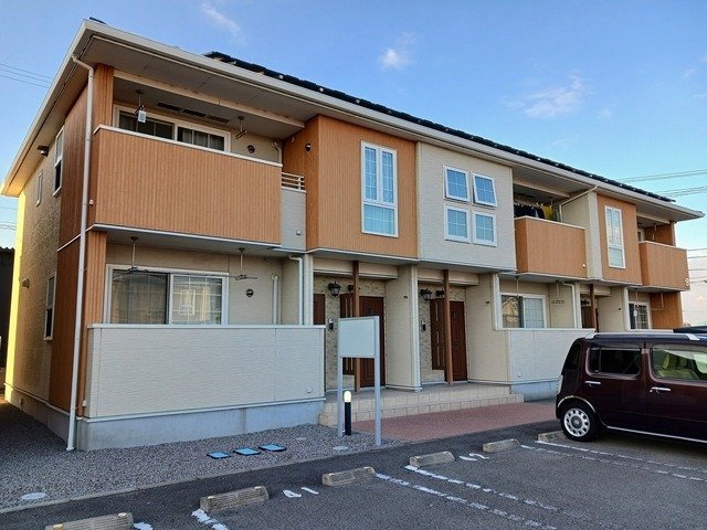 建物外観　外観は落ち着いています