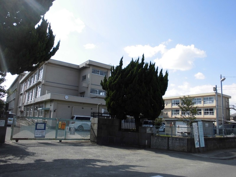小学校　加古川市立尾上小学校（小学校）まで1019m