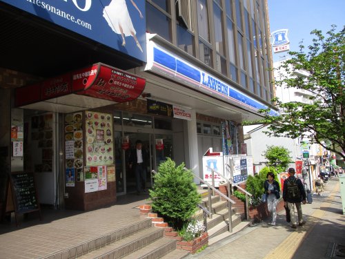 コンビニ　ローソン（コンビニ）まで1176m