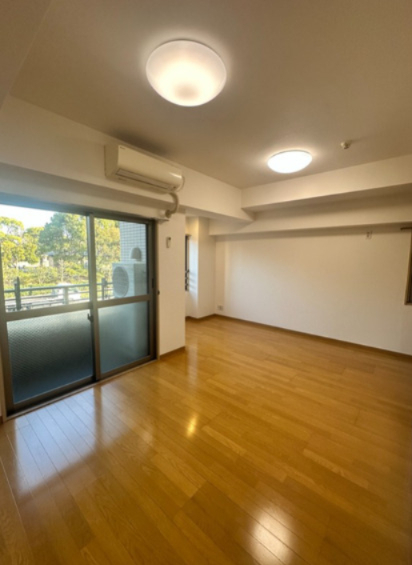 居室・リビング　別部屋参考写真です