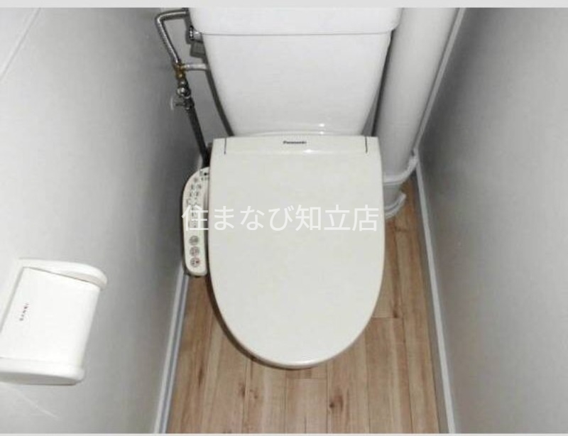 トイレ　別室同型写真