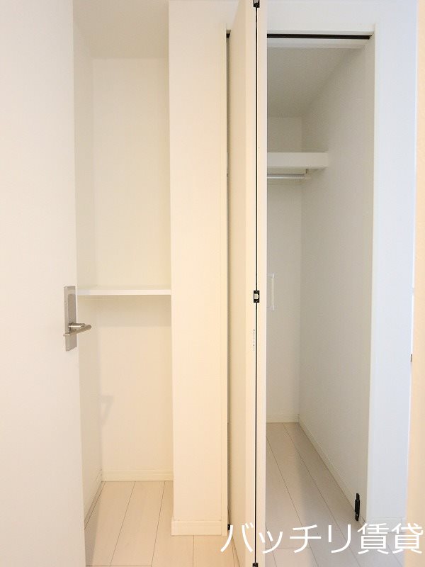 収納　画像は別号室タイプの為、現状を優先致します。