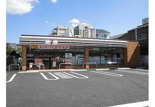 コンビニ　セブンイレブン　江戸川西小岩4丁目店（コンビニ）まで412m