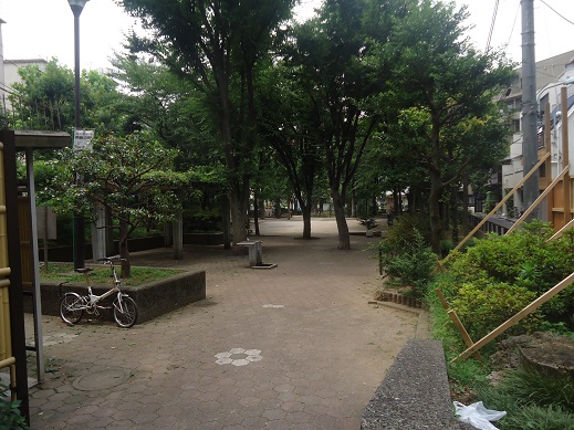 公園　幡ヶ谷第三公園（公園）まで403m