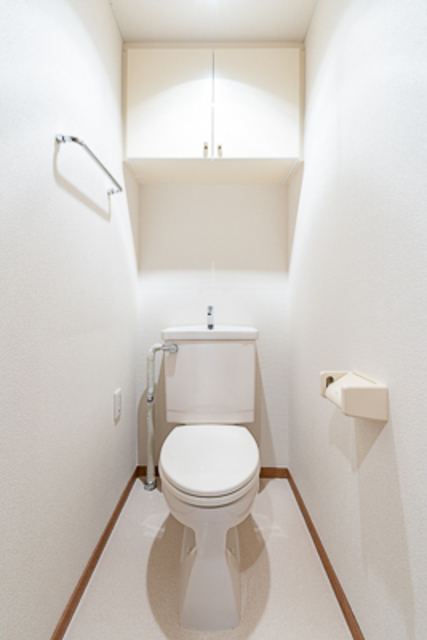 トイレ　※写真は同タイプ住戸です。