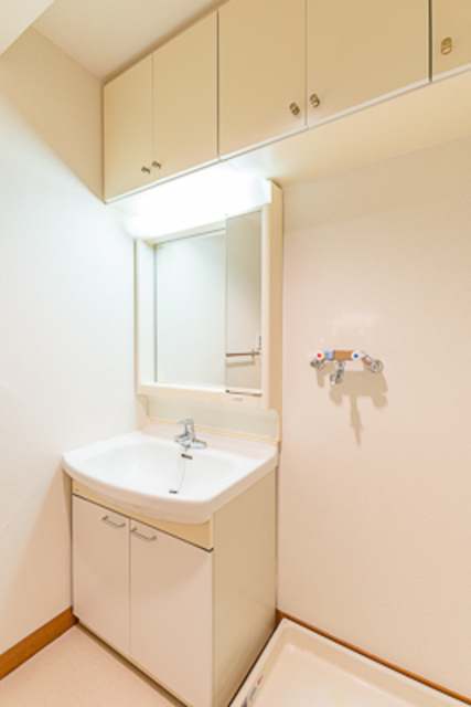 洗面設備　※写真は同タイプ住戸です。