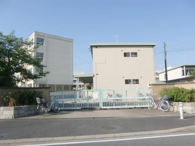 小学校　行徳小学校（小学校）まで302m