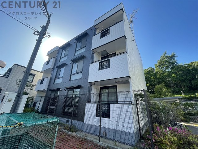 建物外観　敷地内に駐車場があります！