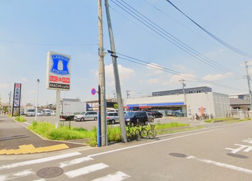 コンビニ　ローソン 足立加平インター店（コンビニ）まで530m