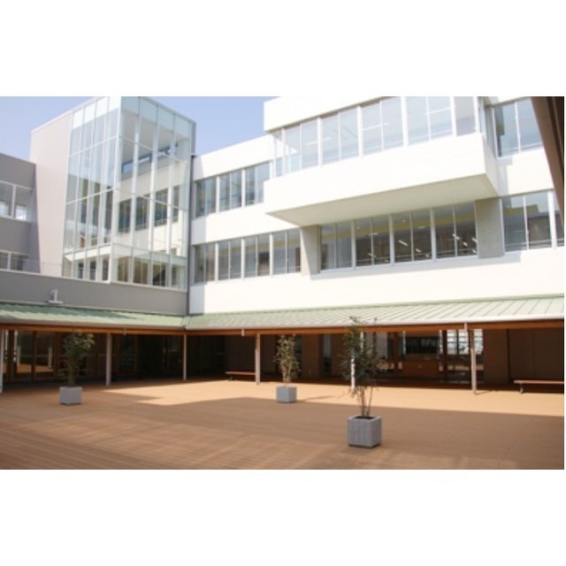 中学校　つくば市立みどりの学園義務教育学校（中学校）まで1200m