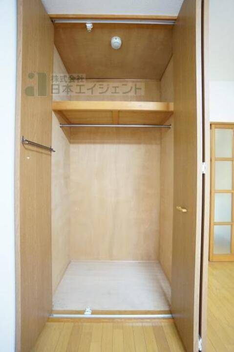 収納　クローゼット