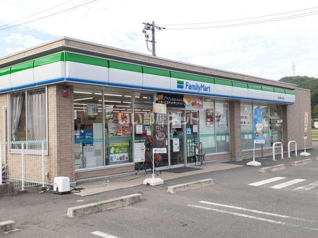コンビニ　ファミリーマート 岡山瀬戸江尻店（コンビニ）まで1138m