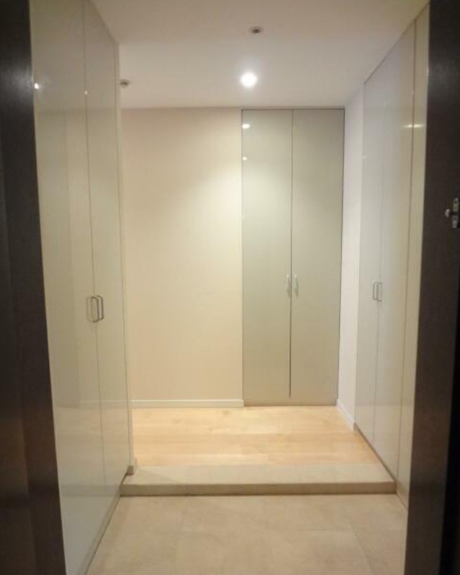 玄関　※他部屋、参考写真※