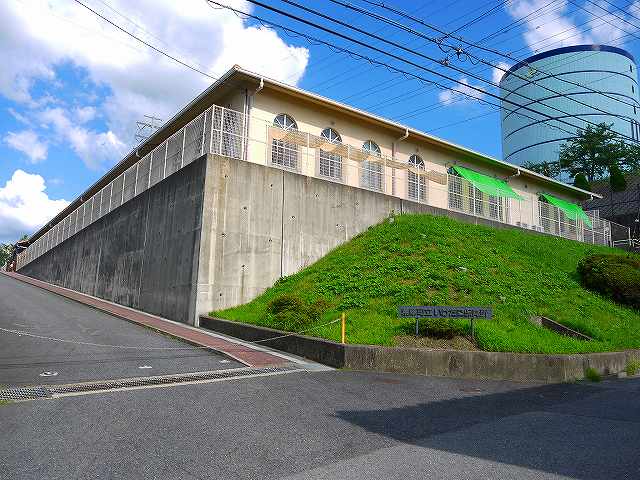 幼稚園・保育園　精華町立いけたに保育所（幼稚園・保育園）まで628m