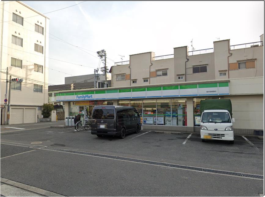 コンビニ　ファミリーマート 高井田柳通店（コンビニ）まで652m