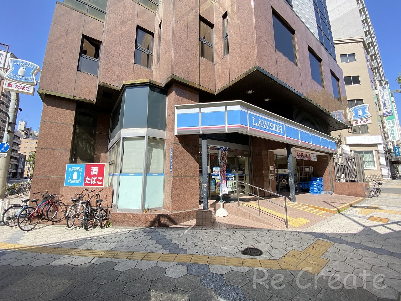 コンビニ　ローソン千日前通高津店（コンビニ）まで255m
