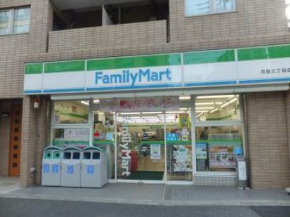 コンビニ　ファミリーマート月島三丁目店（コンビニ）まで107m