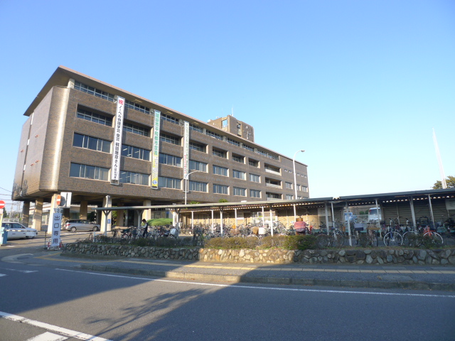 役所　越谷市役所（役所）まで374m
