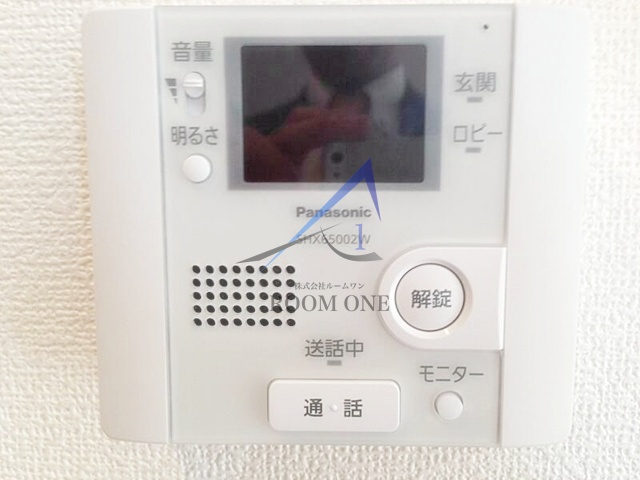 セキュリティ　モニター付きインターホンです。