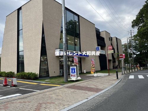 コンビニ　ローソン さがみ林間病院店（コンビニ）まで341m