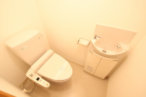 トイレ　※別部屋の写真です