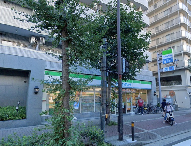 コンビニ　ファミリーマート　淀川東三国（コンビニ）まで230m