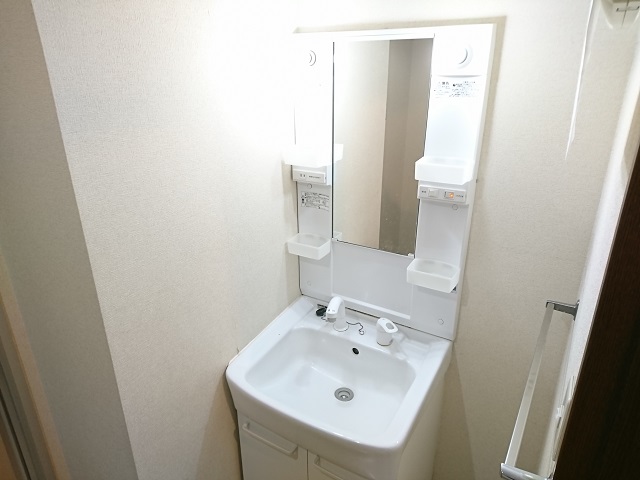 洗面設備　人気設備、シャンプードレッサー