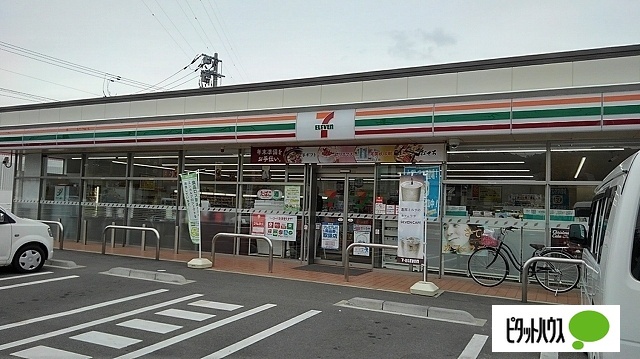 コンビニ　セブンイレブン鳴門黒崎店（コンビニ）まで415m