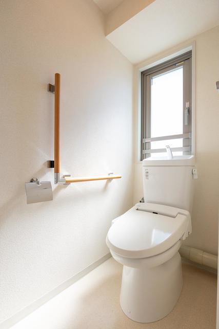 トイレ　※写真は同タイプ住戸です。