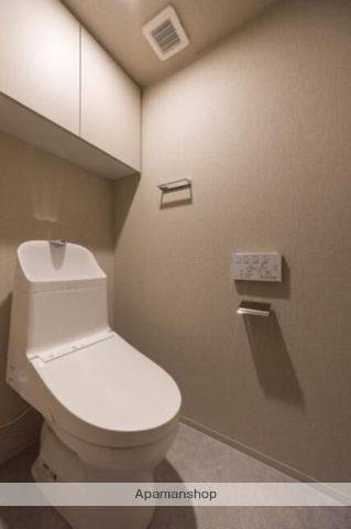 ワンルーフフラット門前仲町のトイレ写真
