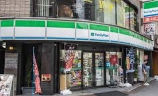 コンビニ　ファミリーマート北大塚二丁目店（コンビニ）まで40m