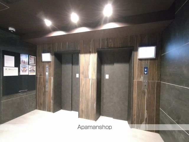 北大阪急行 江坂駅 徒歩8分 10階建 築4年の外観写真