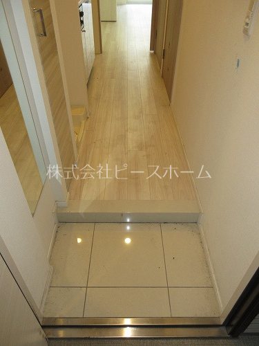 玄関　※別号室参考写真