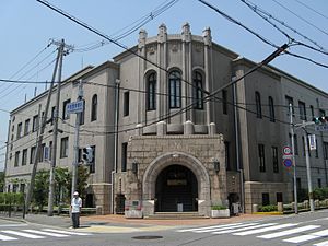警察署・交番　芦屋警察署（警察署・交番）まで399m