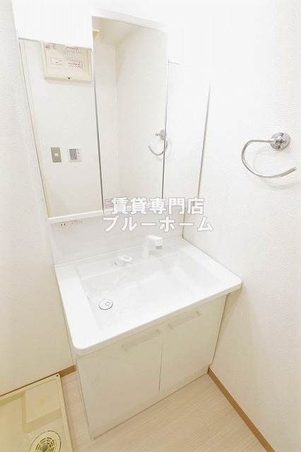 洗面設備　独立洗面台です！
