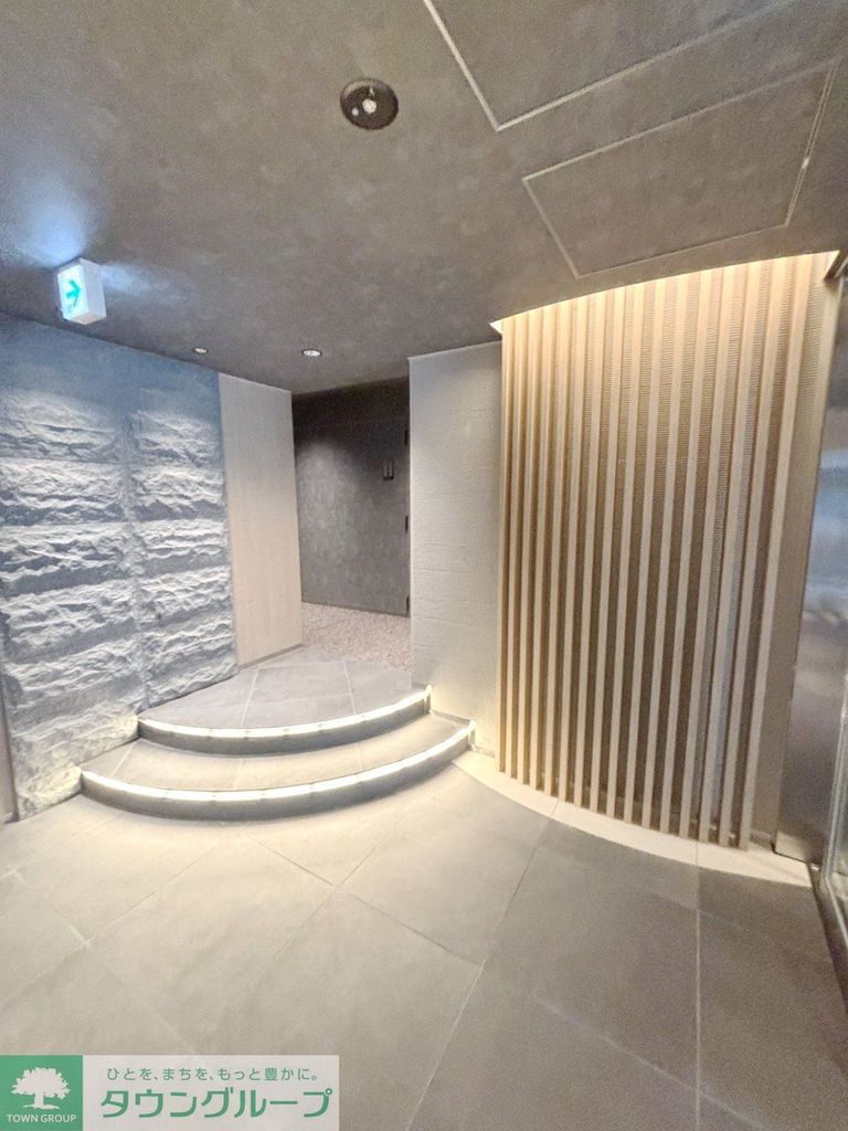 エントランス　エントランス