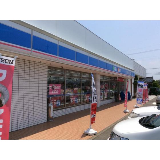 コンビニ　ローソン富山下堀店（コンビニ）まで800m