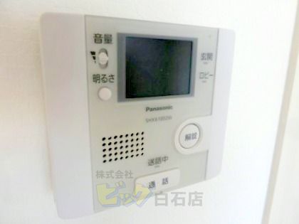 セキュリティ　モニター付きで来客者も確認できますので安心です♪
