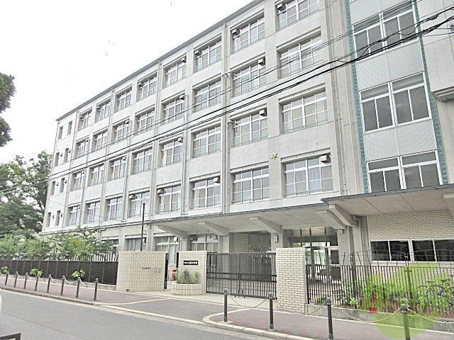中学校　北稜中学校（中学校）まで498m