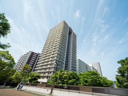 UR光が丘パークタウン大通り中央