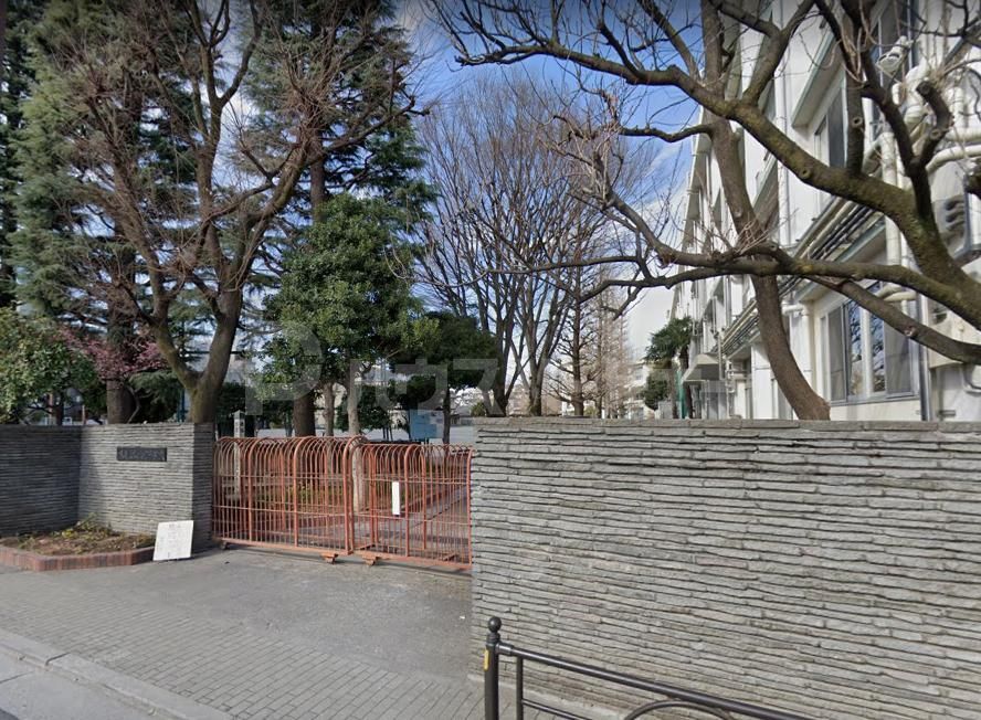 中学校　練馬区立北町中学校（中学校）まで800m
