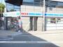 コンビニ　ローソン（コンビニ）まで750m