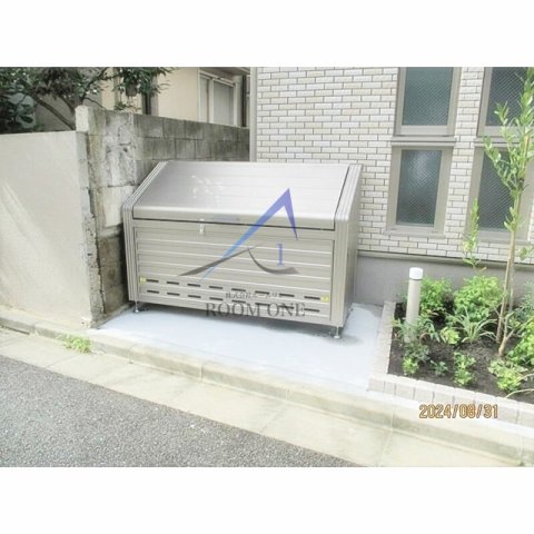 その他共有部分　共用ごみ置き場です。